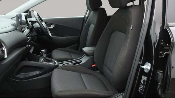 Used Hyundai KONA 2021 for sale - 76121876: Photo 15