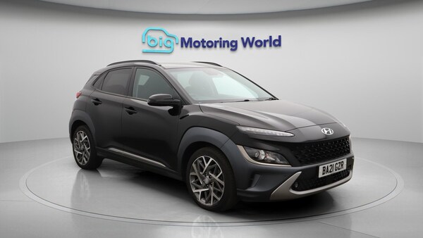 Used Hyundai KONA 2021 for sale - 76121876: Photo 2