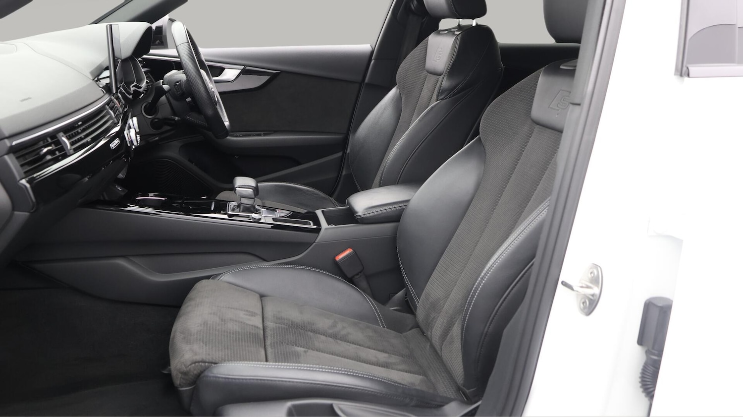 Used Audi A4 Avant 2020 for sale - 76072197: Photo 14