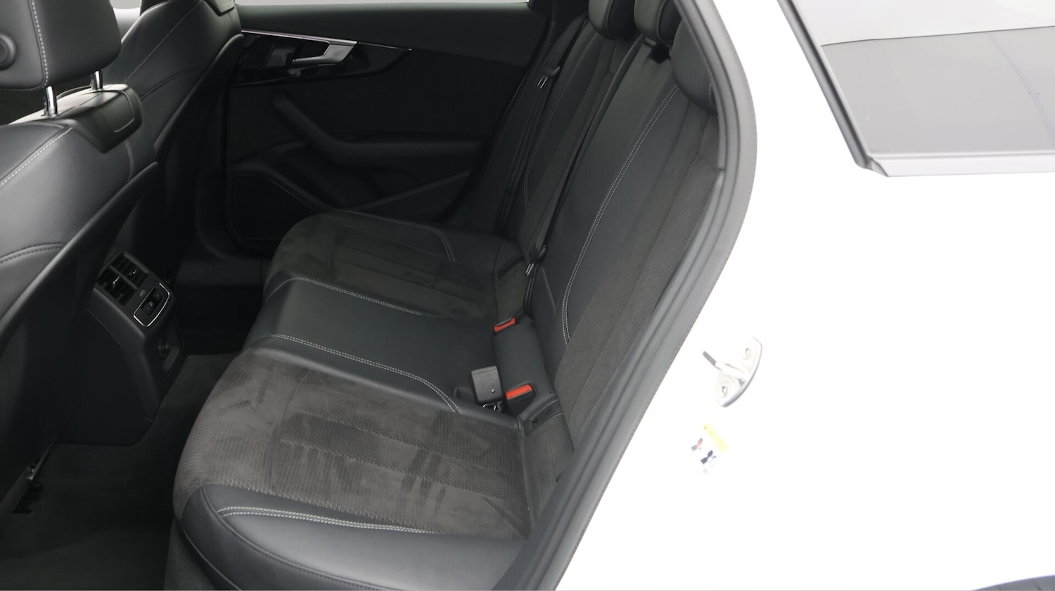 Used Audi A4 Avant 2020 for sale - 76072197: Photo 16