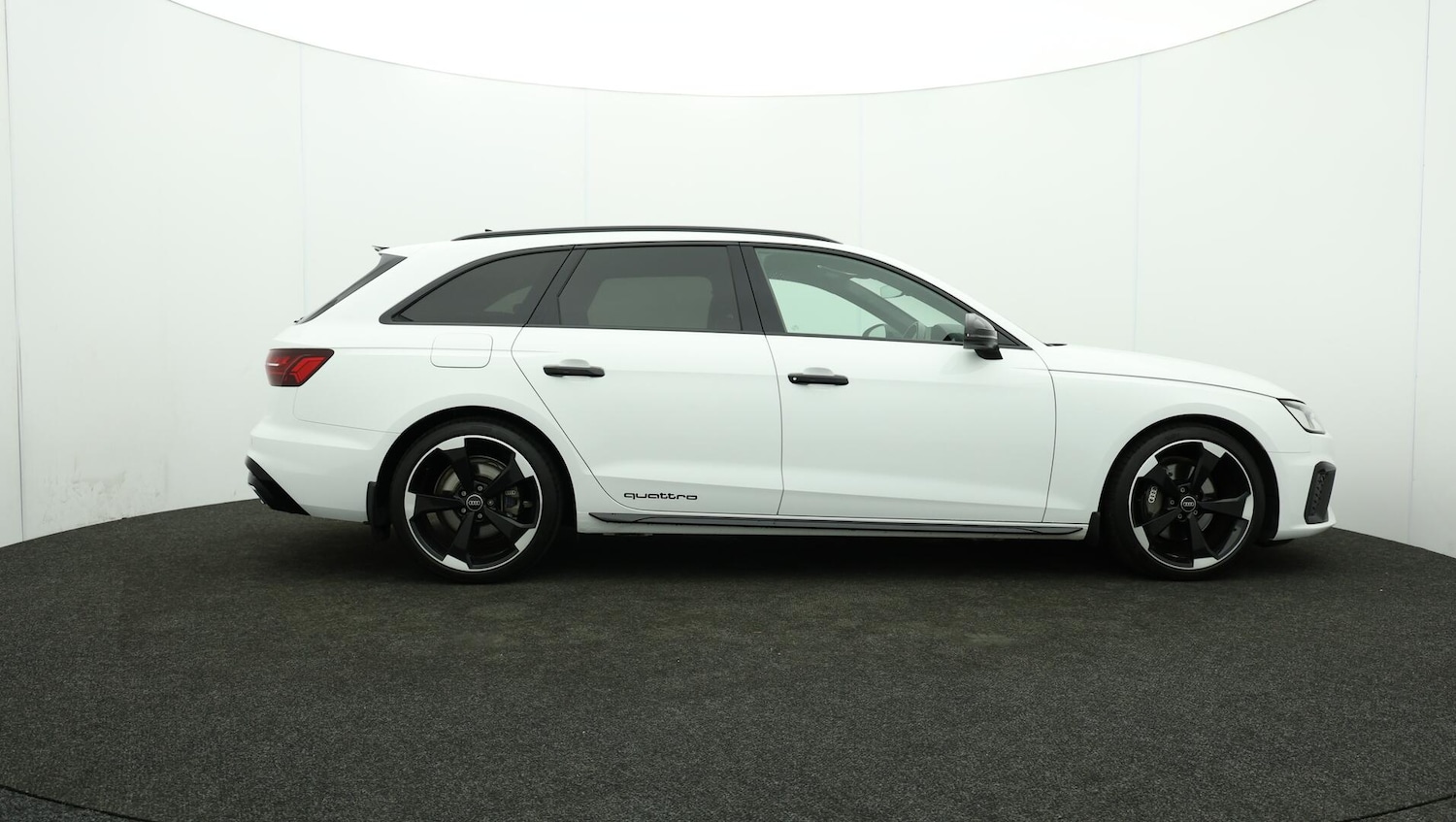 Used Audi A4 Avant 2020 for sale - 76072197: Photo 43