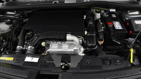 Used Peugeot 2008 2023 for sale - 75401927: Photo 31