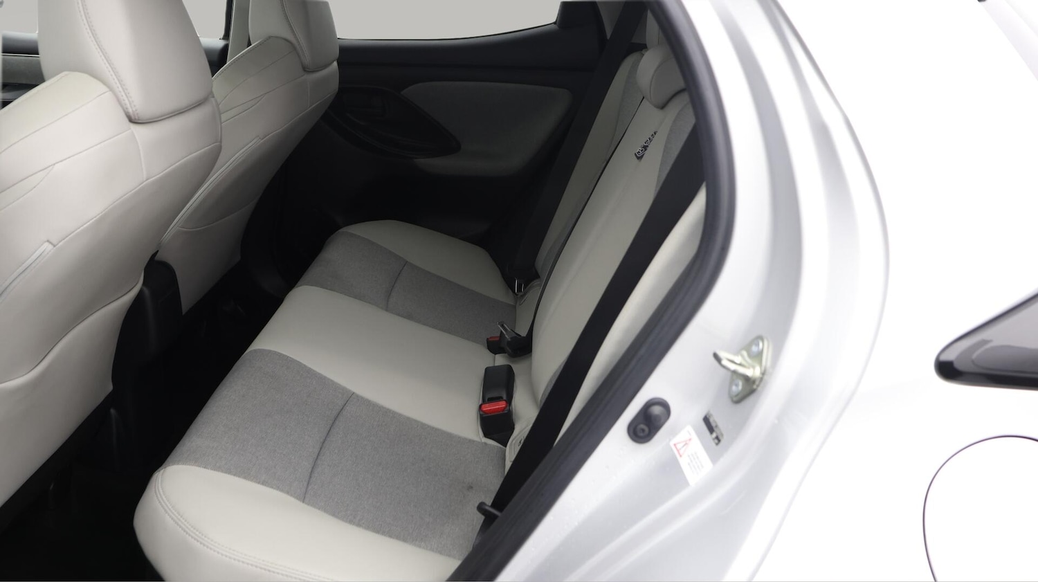 Used Toyota Yaris 2020 for sale - 76561747: Photo 17