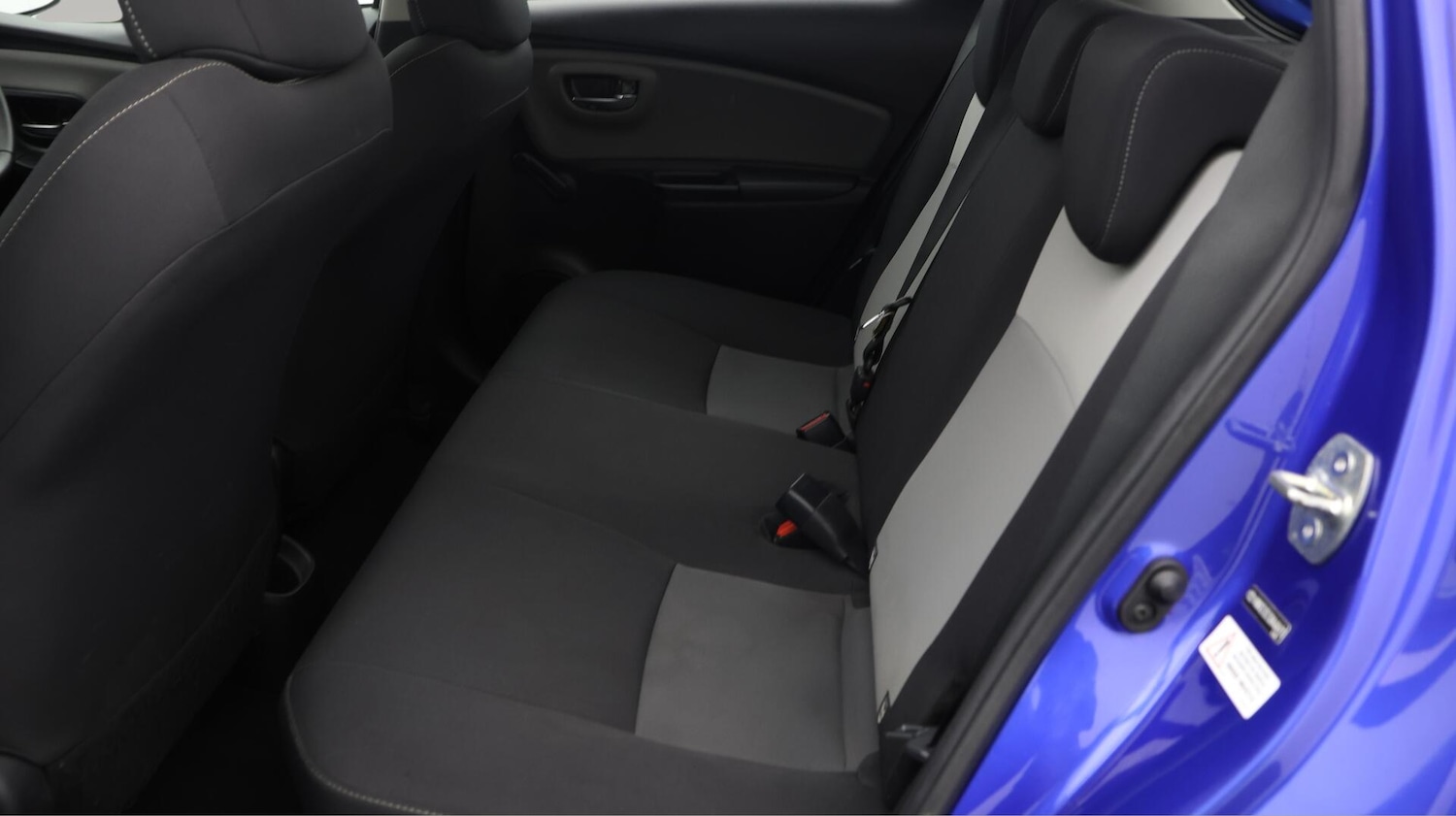 Used Toyota Yaris 2018 for sale - 76512576: Photo 17