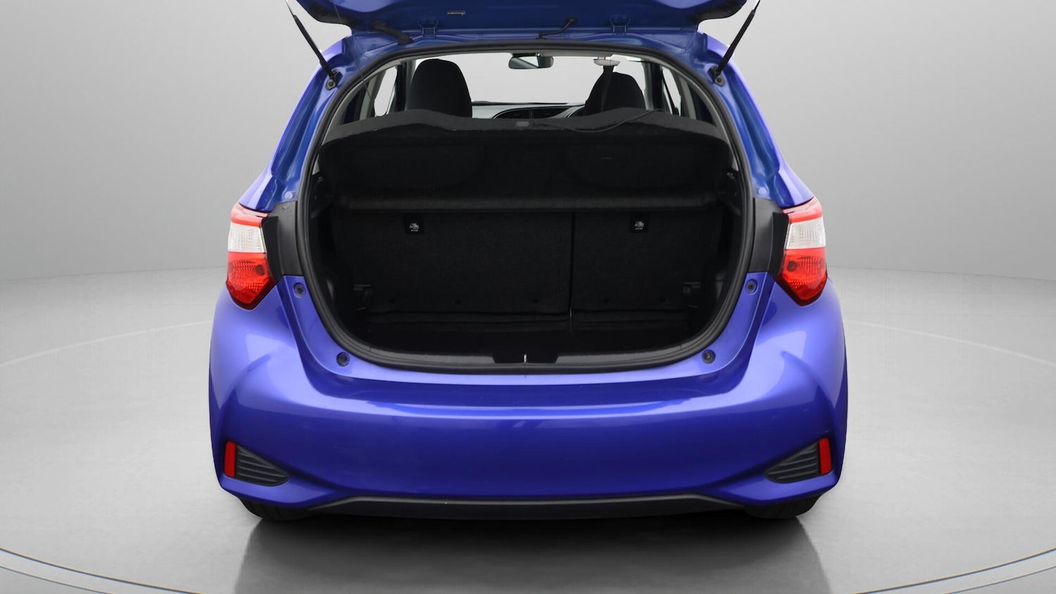 Used Toyota Yaris 2018 for sale - 76512576: Photo 18