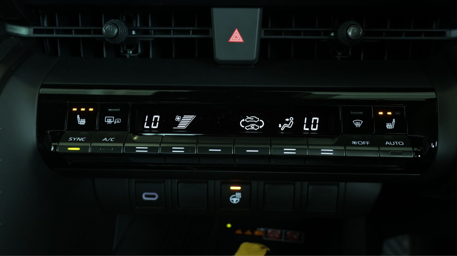 Used Toyota C-HR 2025 for sale - 78046654: Photo 12