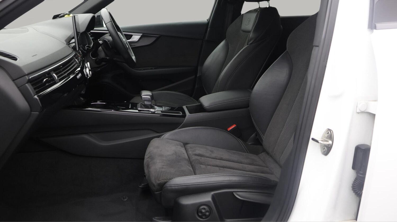 Used Audi A4 Avant 2021 for sale - 76270916: Photo 15