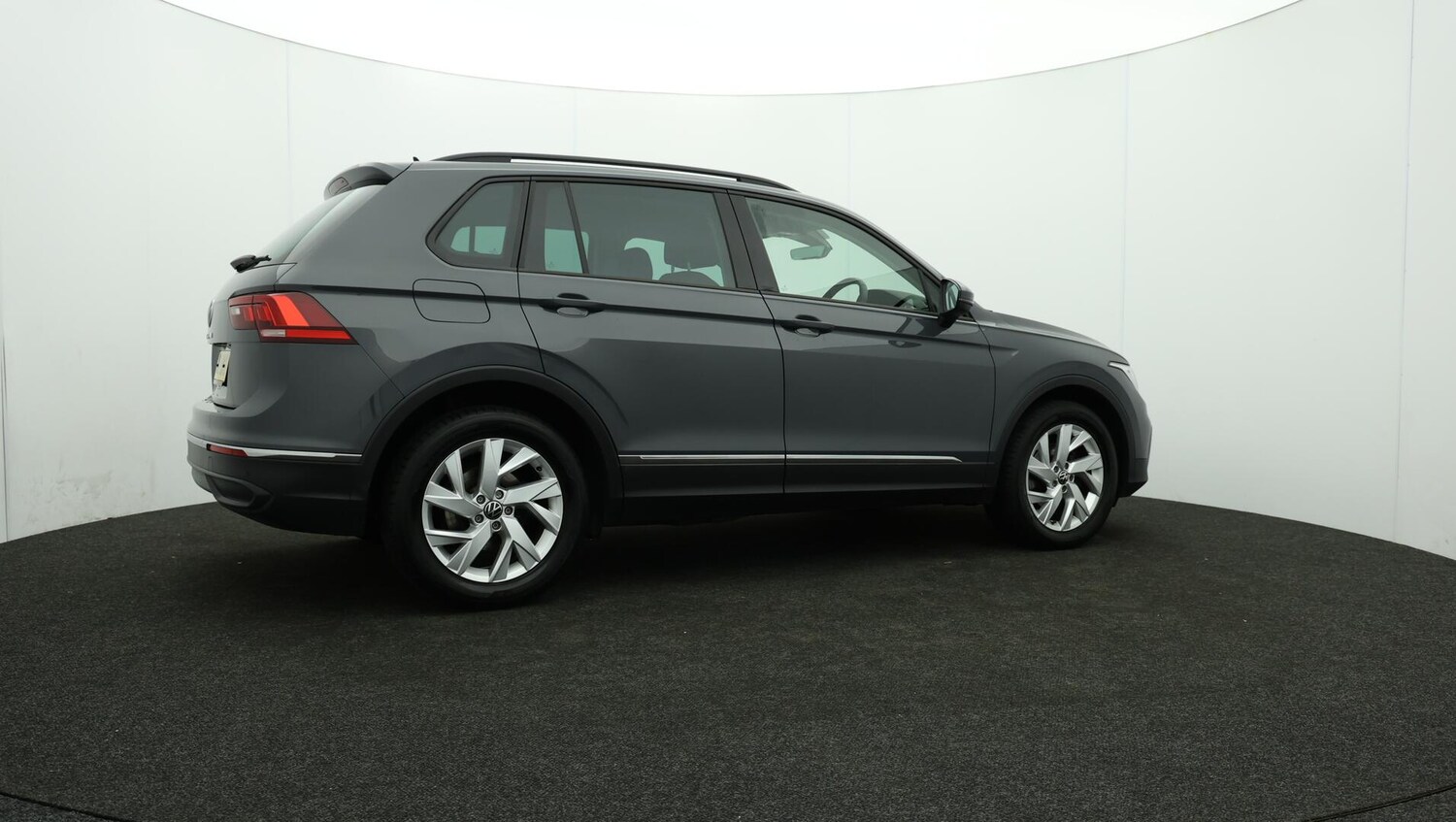 Used Volkswagen Tiguan 2022 for sale - 75990784: Photo 39