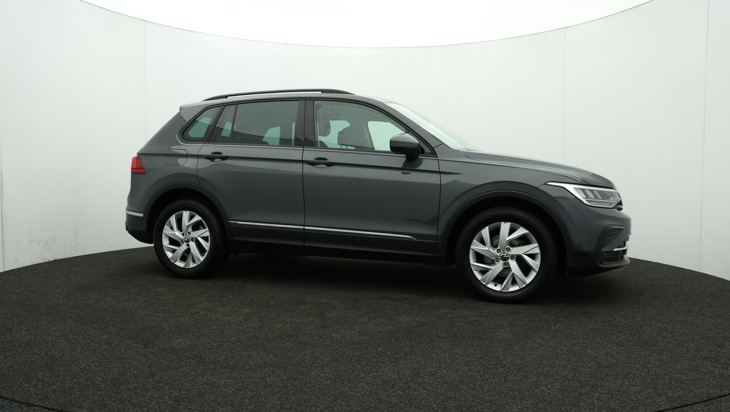 Used Volkswagen Tiguan 2022 for sale - 75990784: Photo 46
