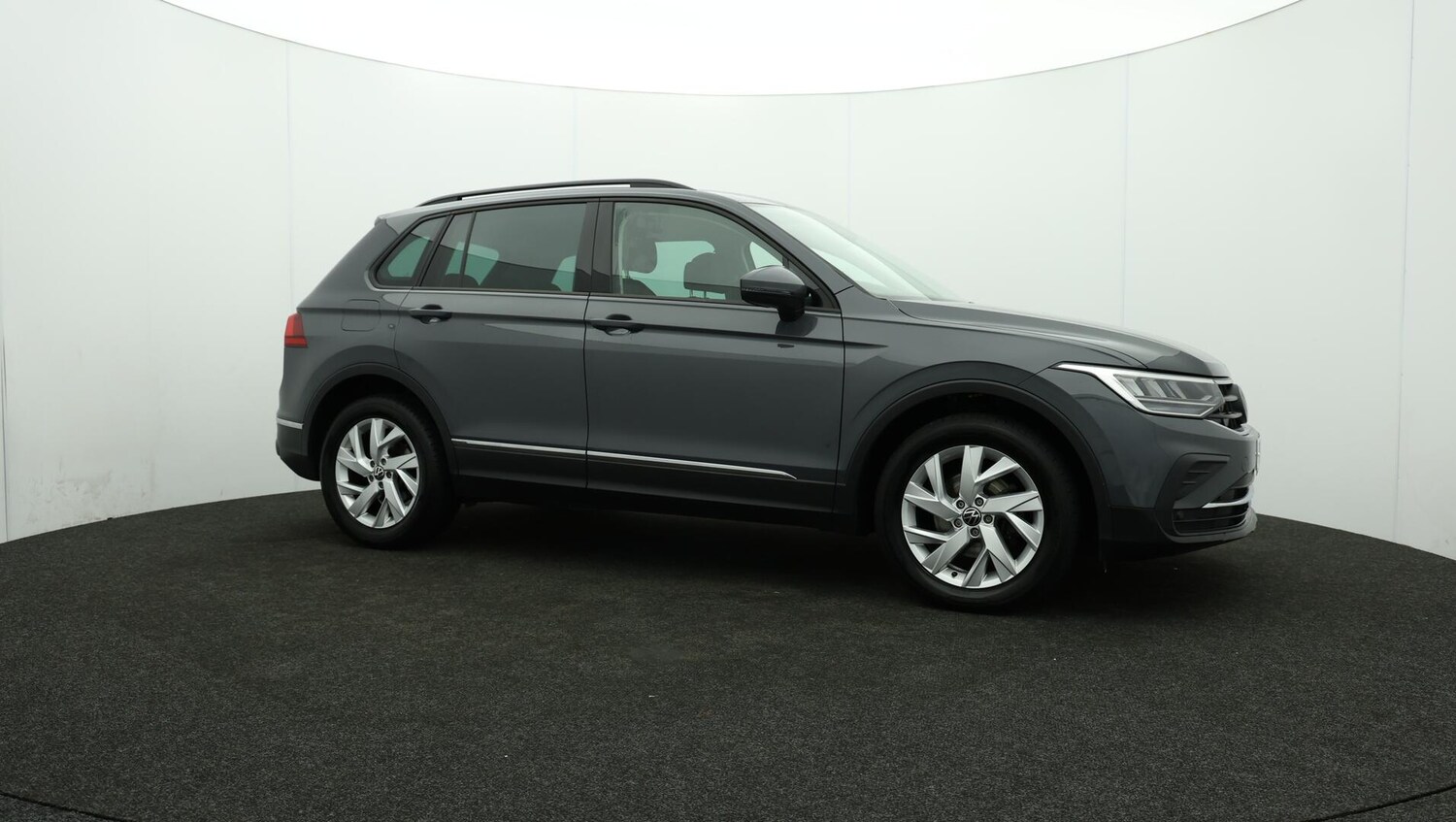 Used Volkswagen Tiguan 2022 for sale - 75990784: Photo 48
