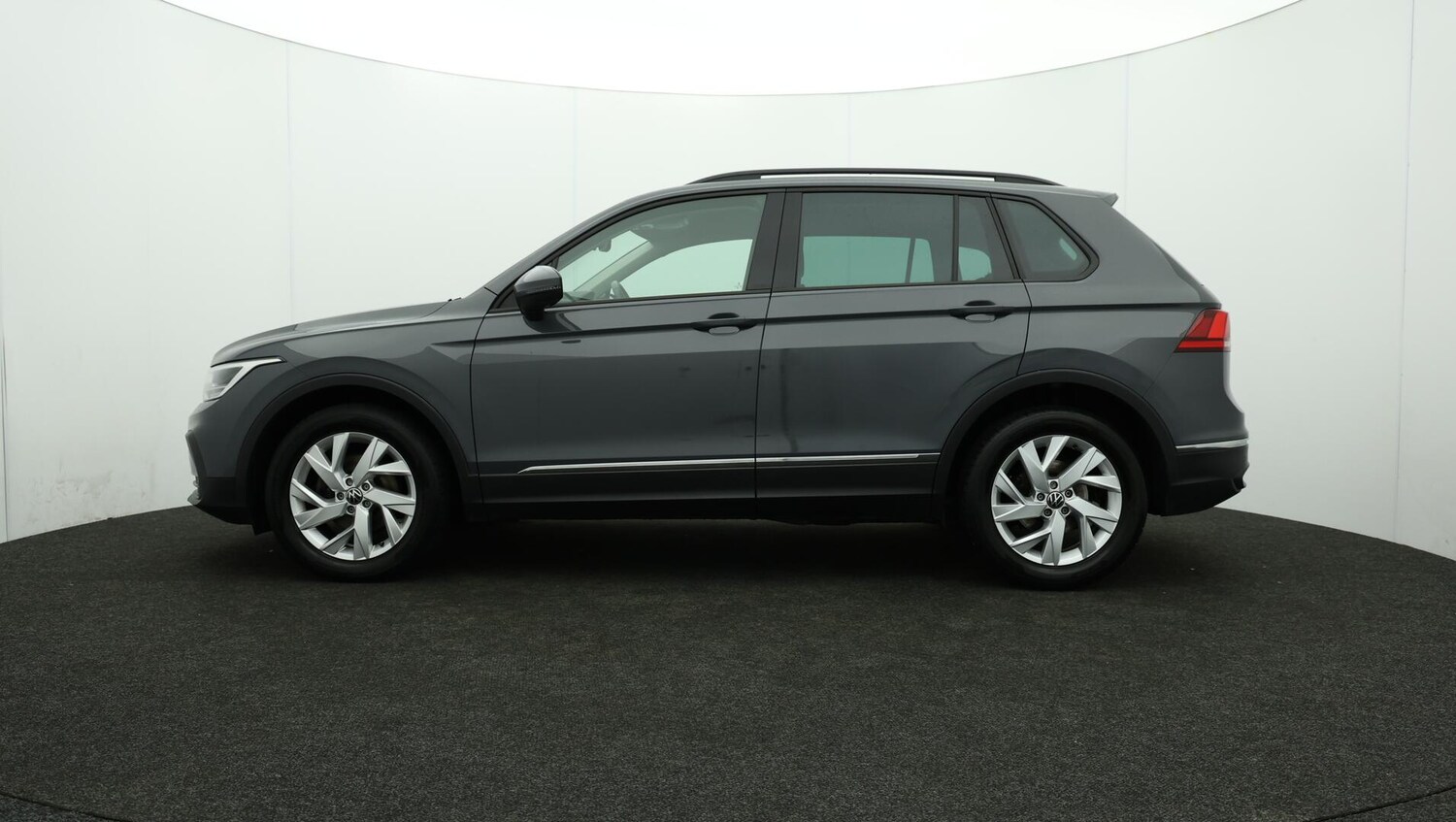 Used Volkswagen Tiguan 2022 for sale - 75990784: Photo 73