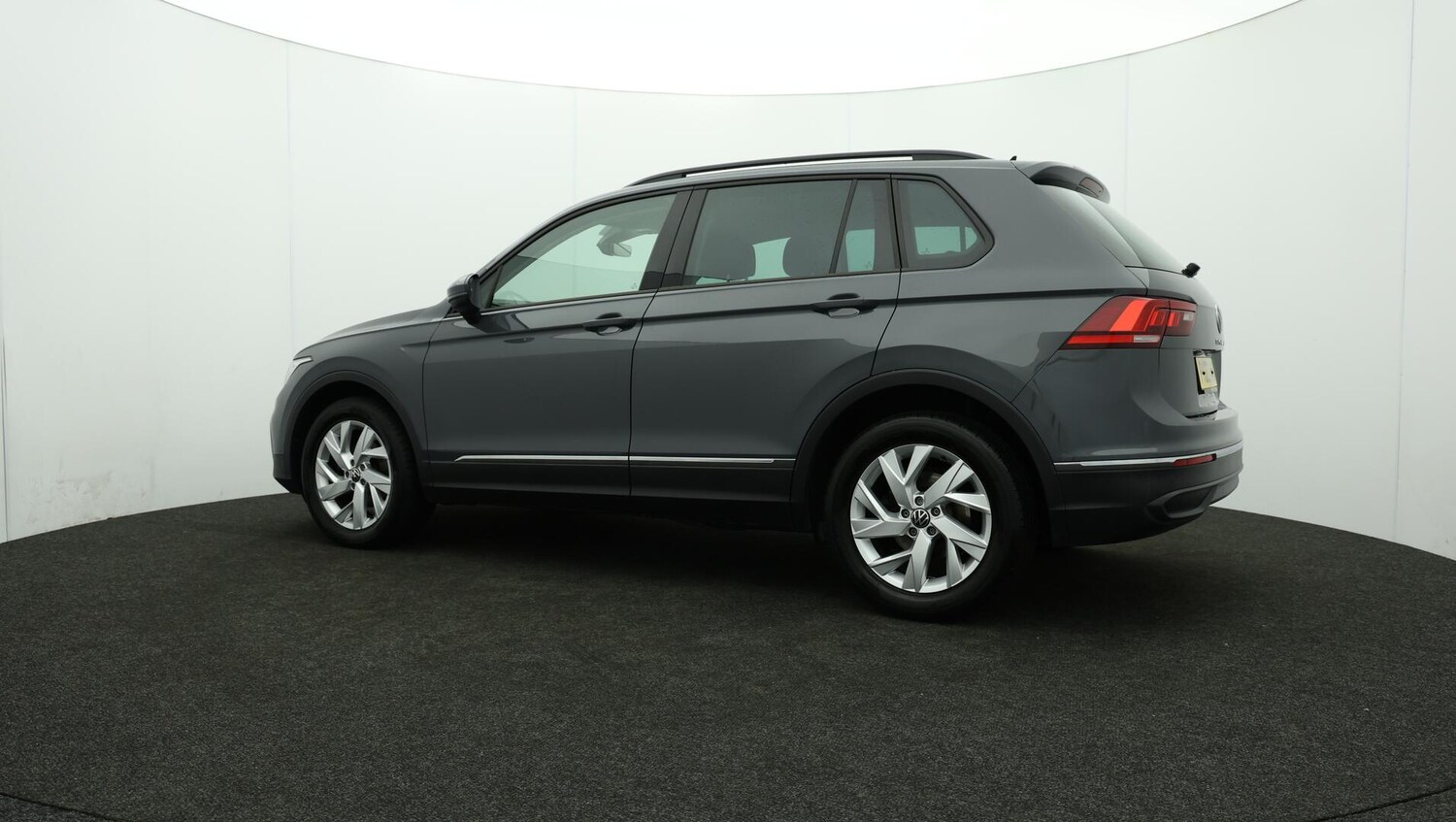 Used Volkswagen Tiguan 2022 for sale - 75990784: Photo 77