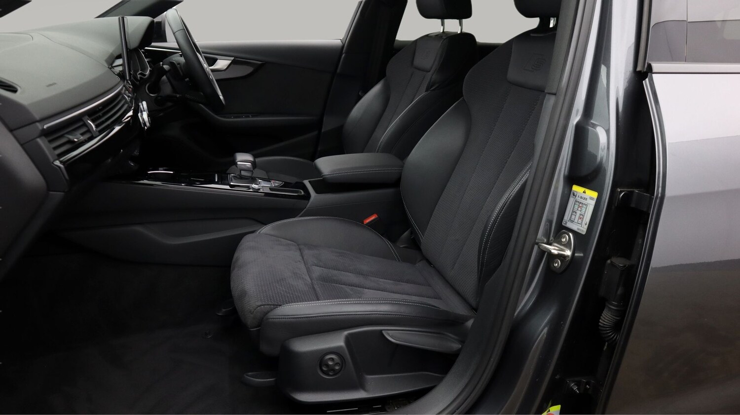 Used Audi A4 Avant for sale - 77772037: Photo 14