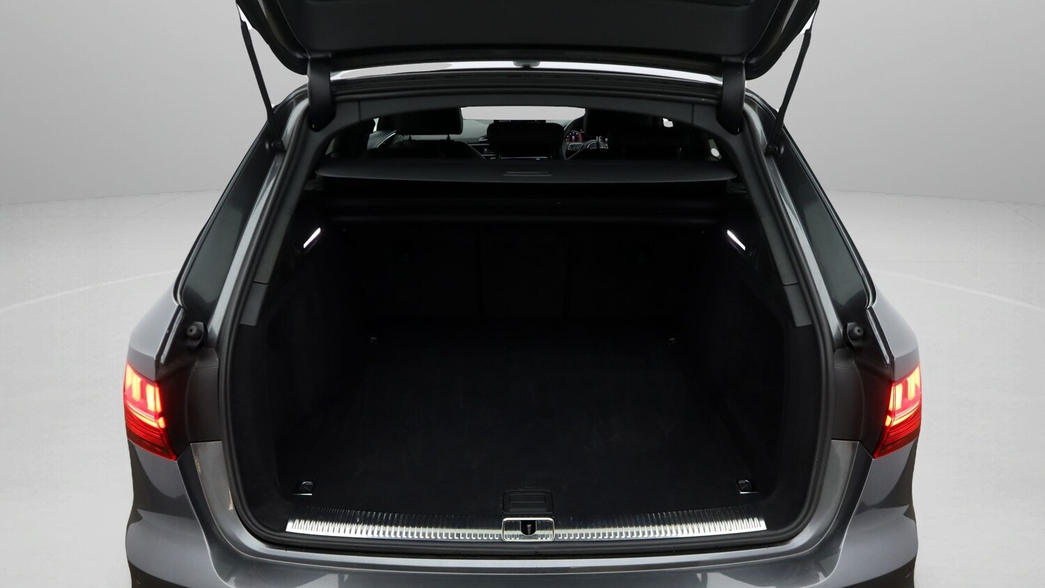 Used Audi A4 Avant for sale - 77772037: Photo 17