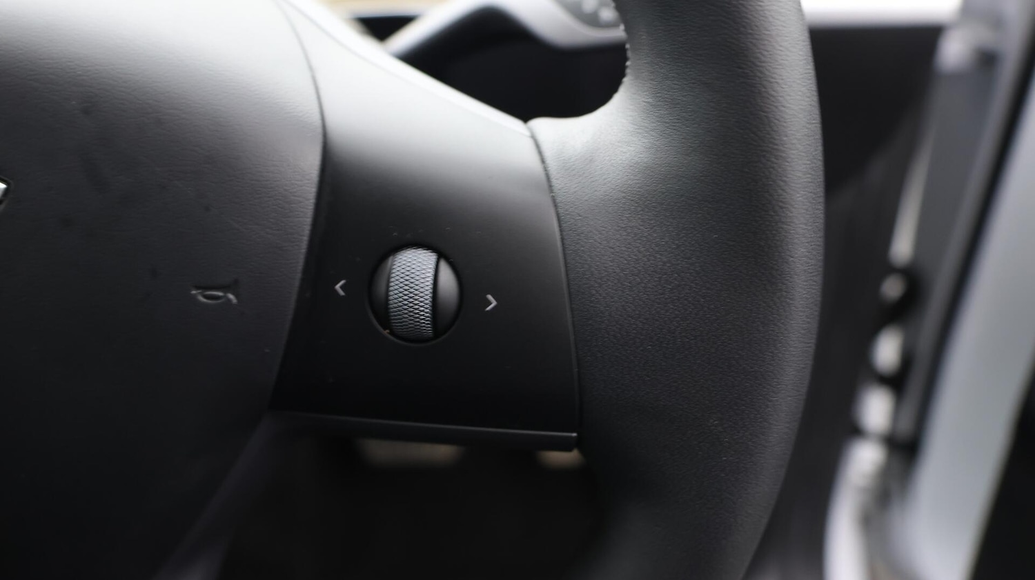 Used Tesla Model Y 2022 for sale - 76380608: Photo 25
