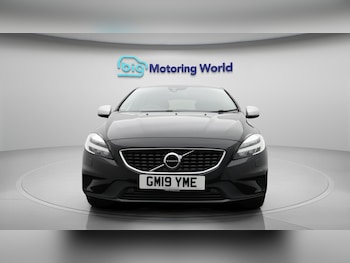 Used Volvo V40 2019 for sale - 75414166: Photo