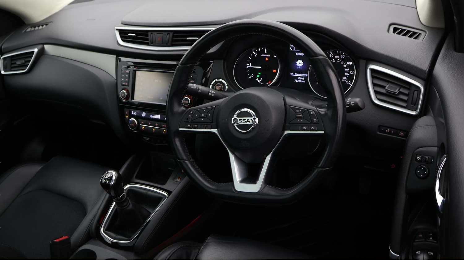 Used Nissan Qashqai 2017 for sale - 76714834: Photo 10