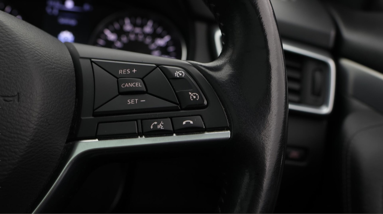 Used Nissan Qashqai 2017 for sale - 76714834: Photo 24