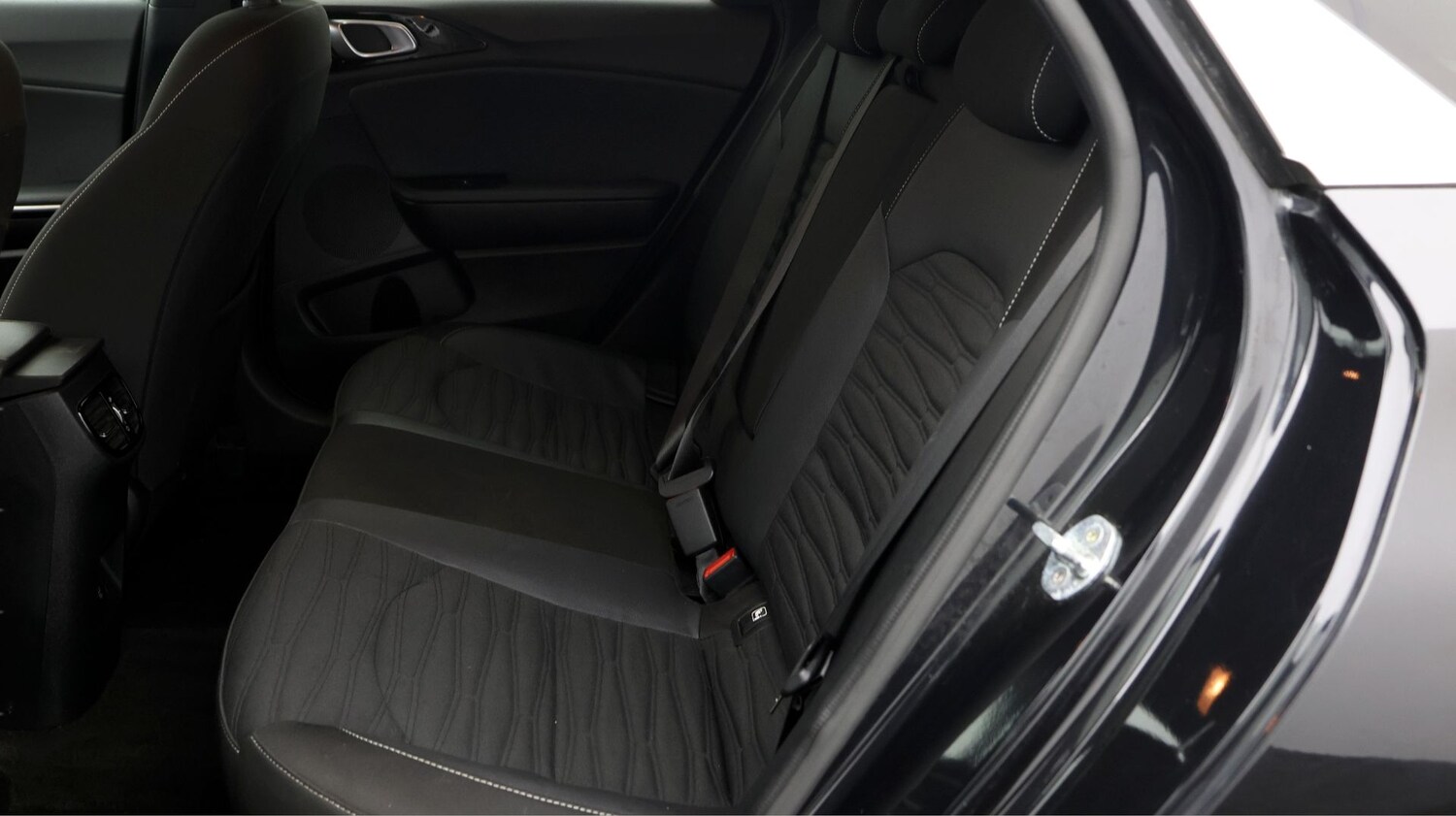 Used Kia Pro Ceed for sale - 77208131: Photo 16