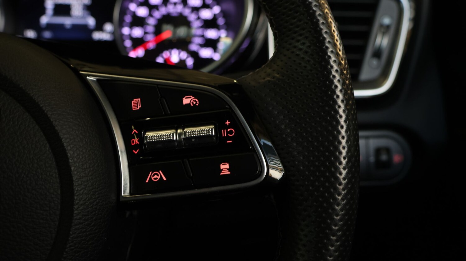 Used Kia Pro Ceed for sale - 77208131: Photo 23