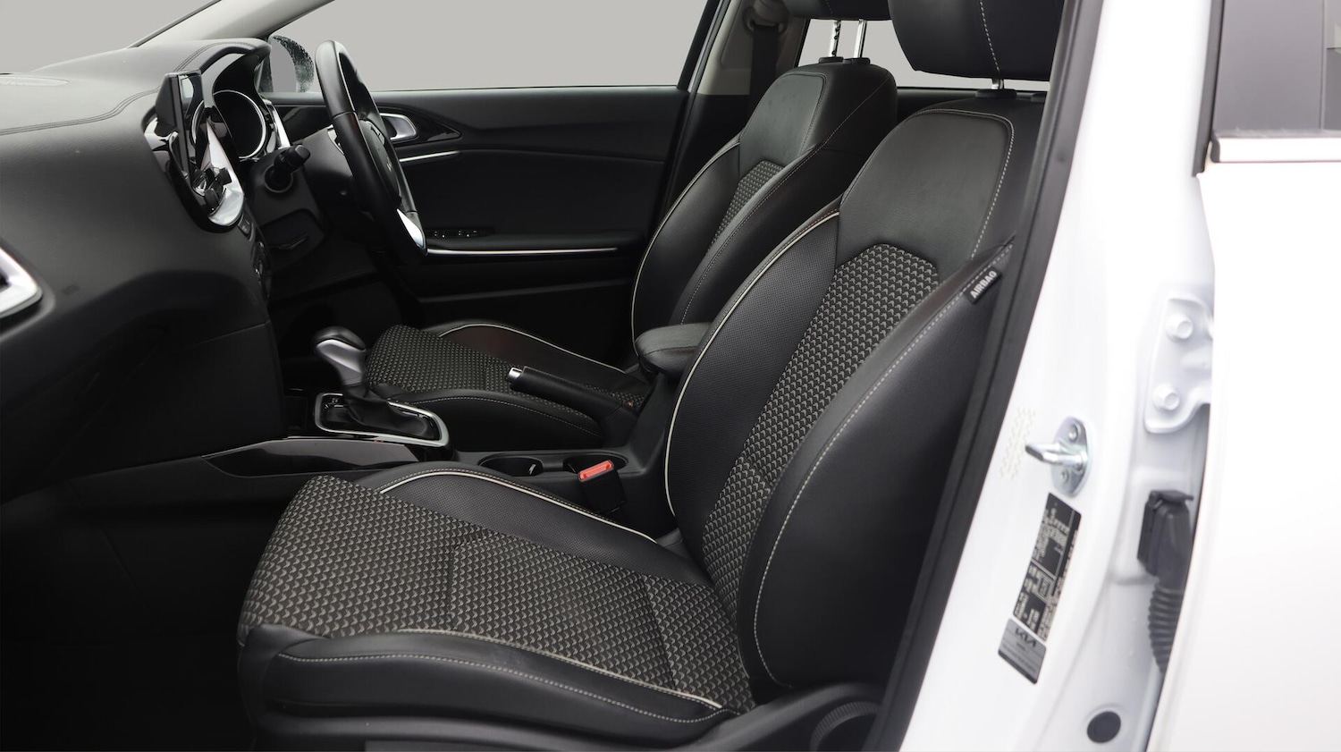 Used Kia Ceed 2023 for sale - 76381279: Photo 14