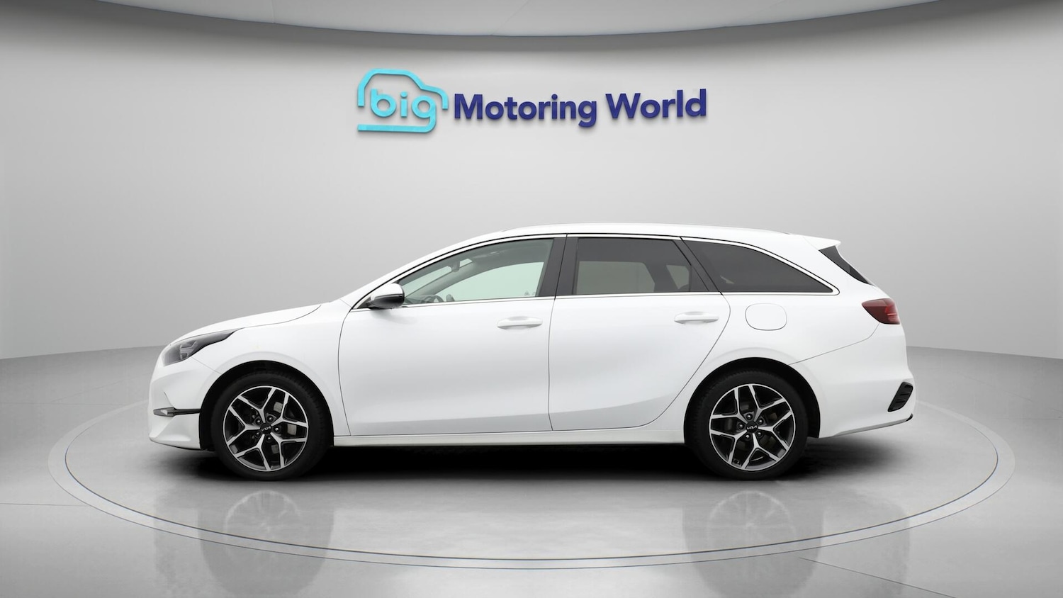 Used Kia Ceed 2023 for sale - 76381279: Photo 4