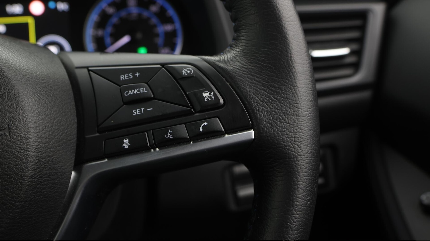 Used Nissan Leaf for sale - 76658940: Photo 24