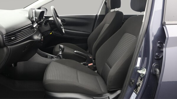 Used Hyundai i20 2022 for sale - 76166901: Photo 15