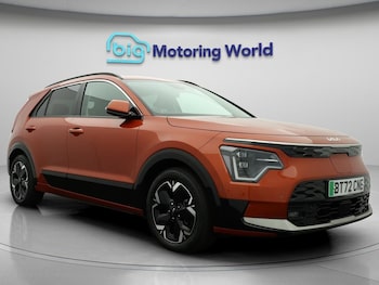 2022 (72) - 64.8kWh 4 SUV 5dr Electric Auto (201 bhp)
