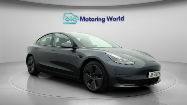 Used Tesla Model 3 2021 for sale - 76213839: Photo 2