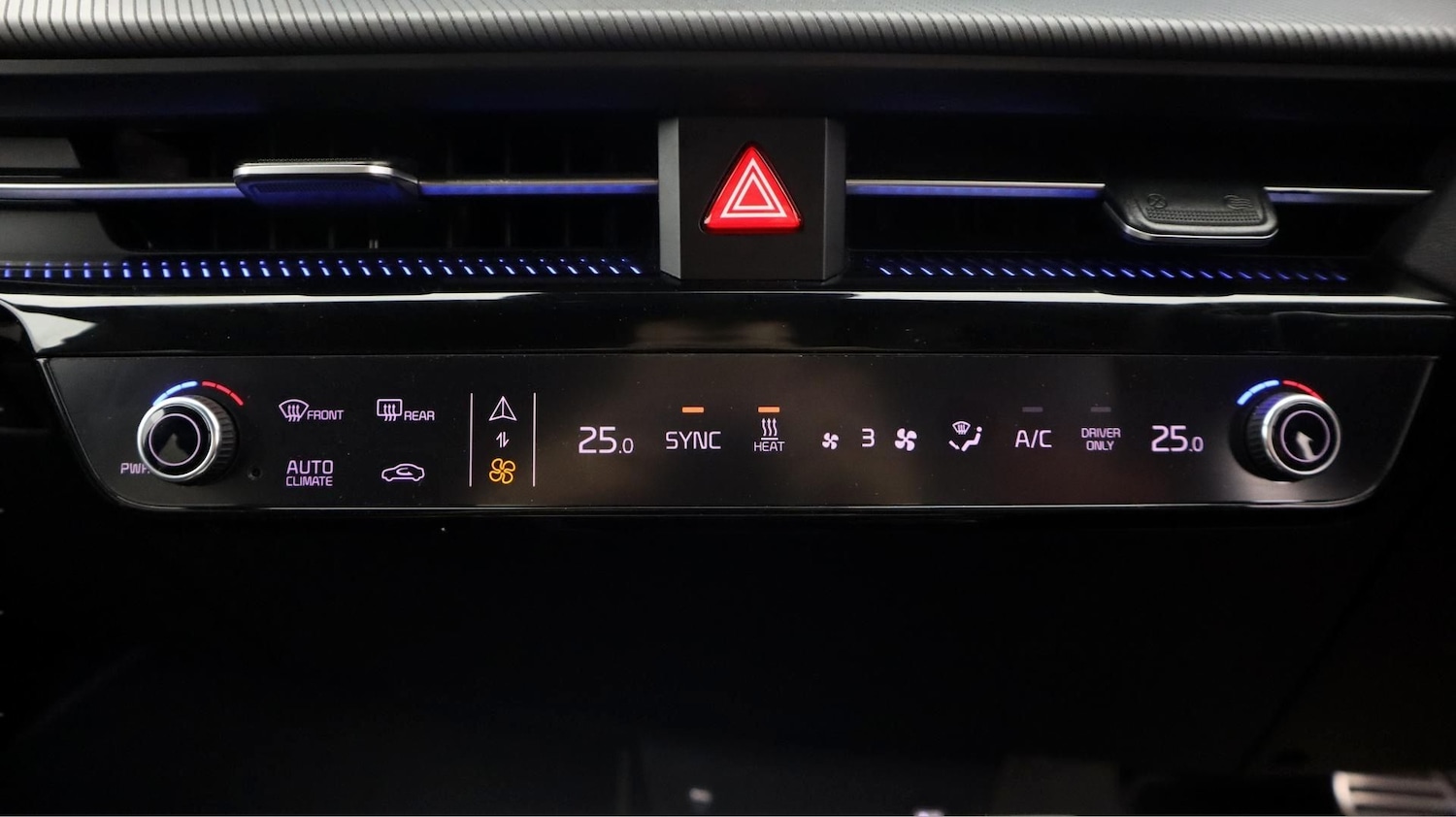 Used Kia EV6 2021 for sale - 77652480: Photo 12