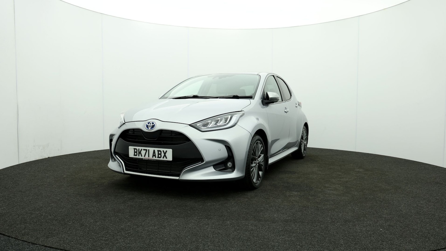 Used Toyota Yaris 2021 for sale - 76809763: Photo 53