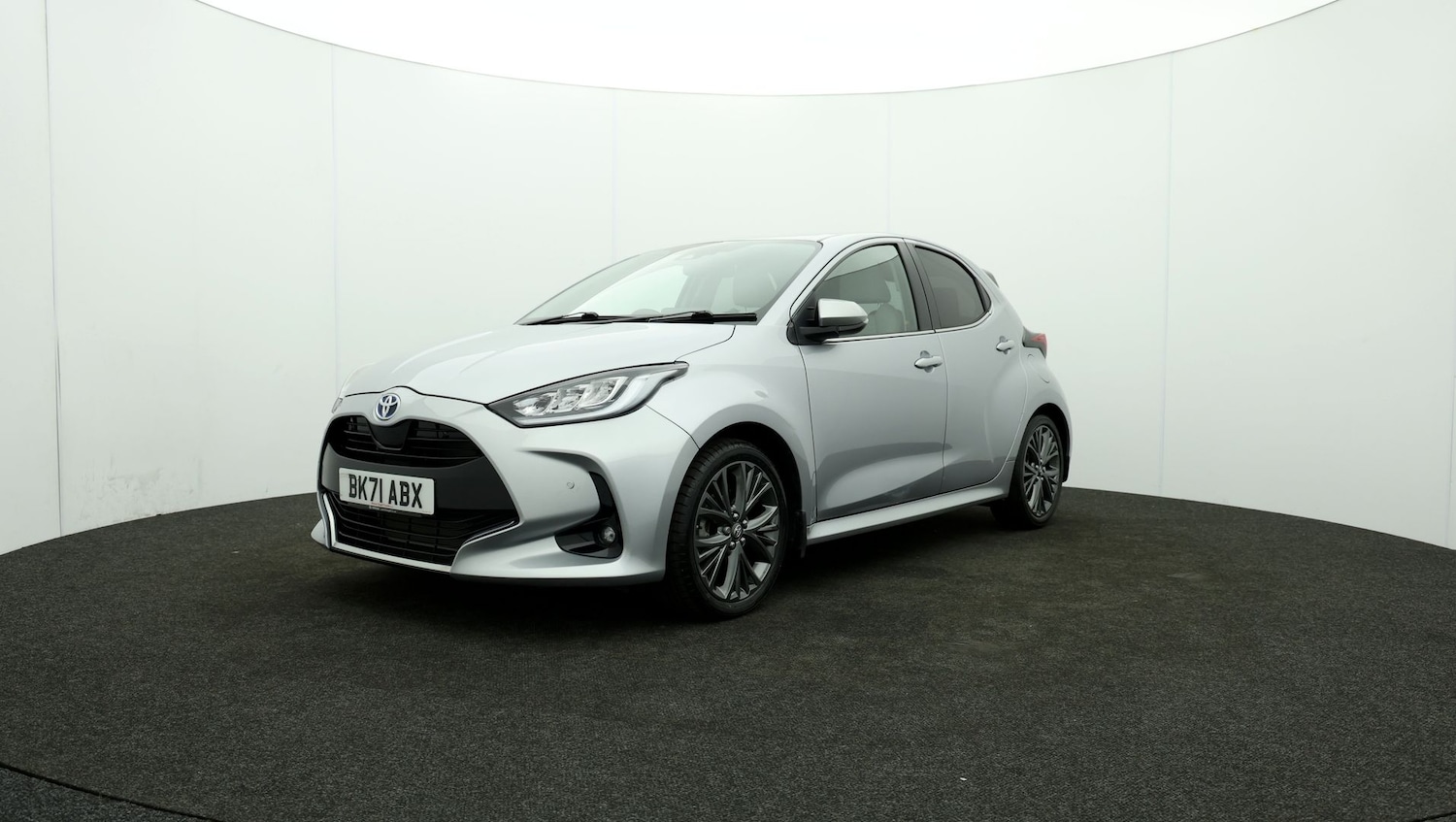 Used Toyota Yaris 2021 for sale - 76809763: Photo 55