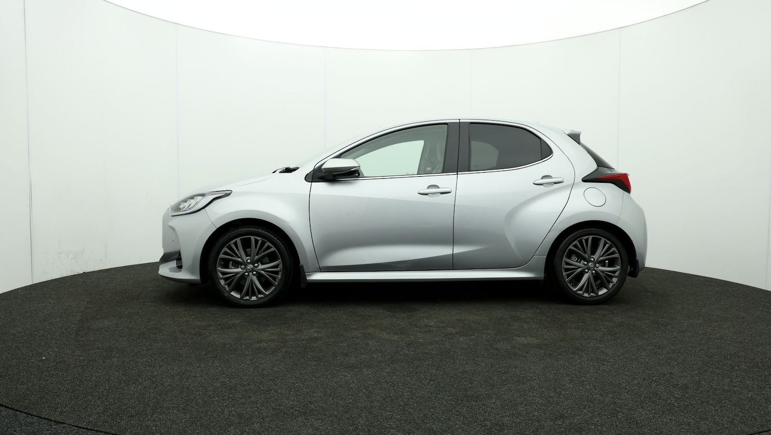 Used Toyota Yaris 2021 for sale - 76809763: Photo 63