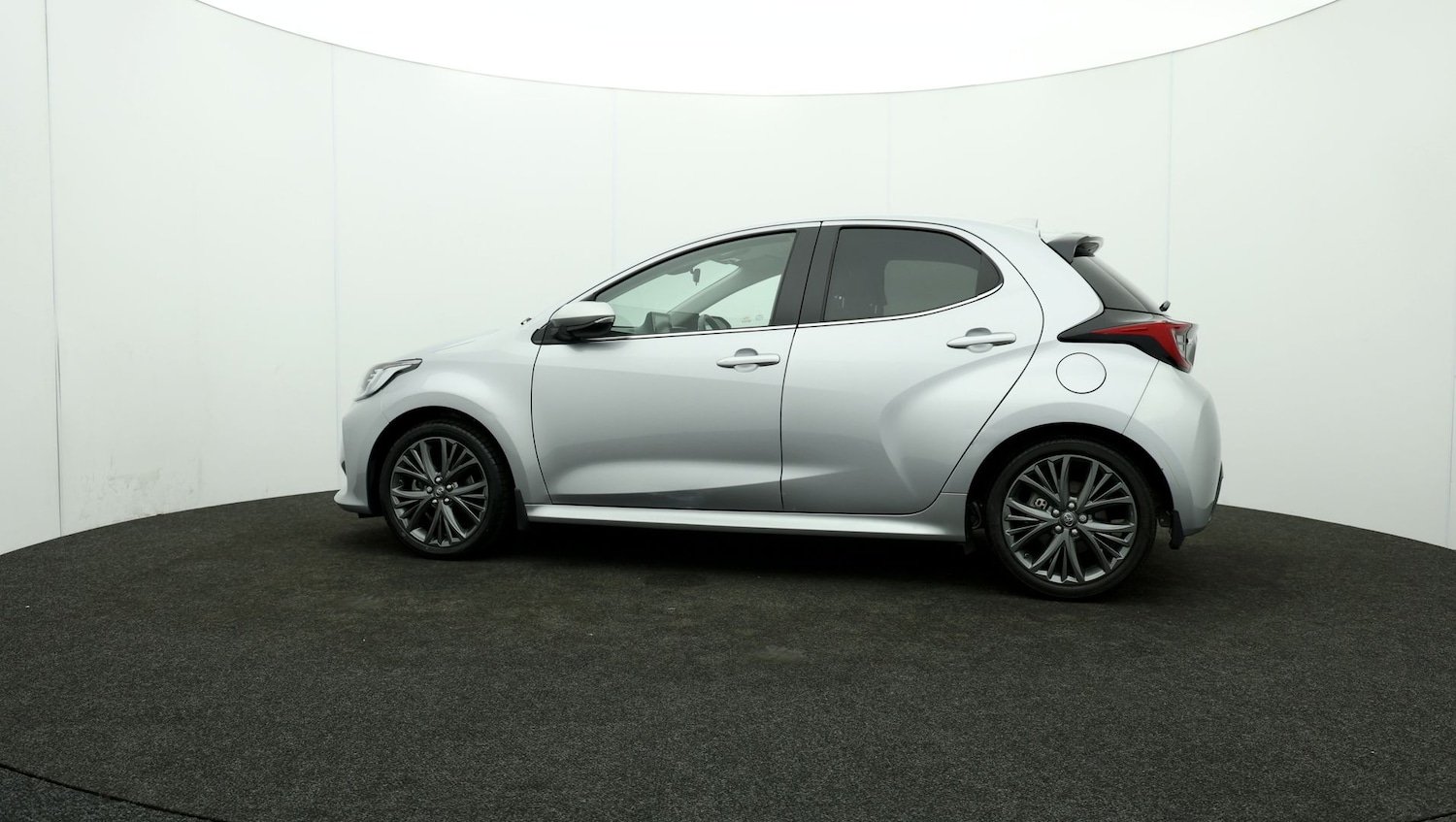 Used Toyota Yaris 2021 for sale - 76809763: Photo 66