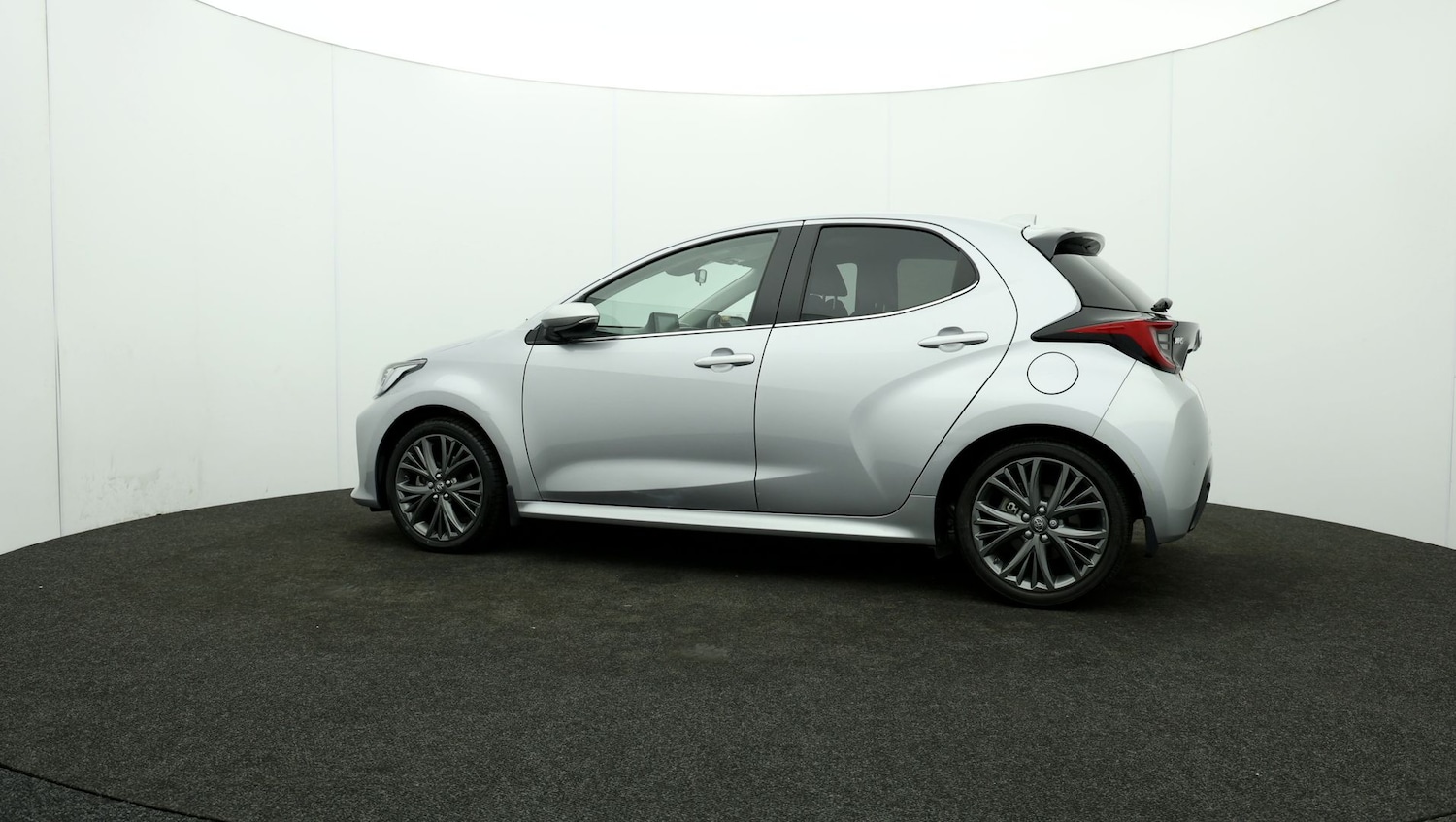 Used Toyota Yaris 2021 for sale - 76809763: Photo 67