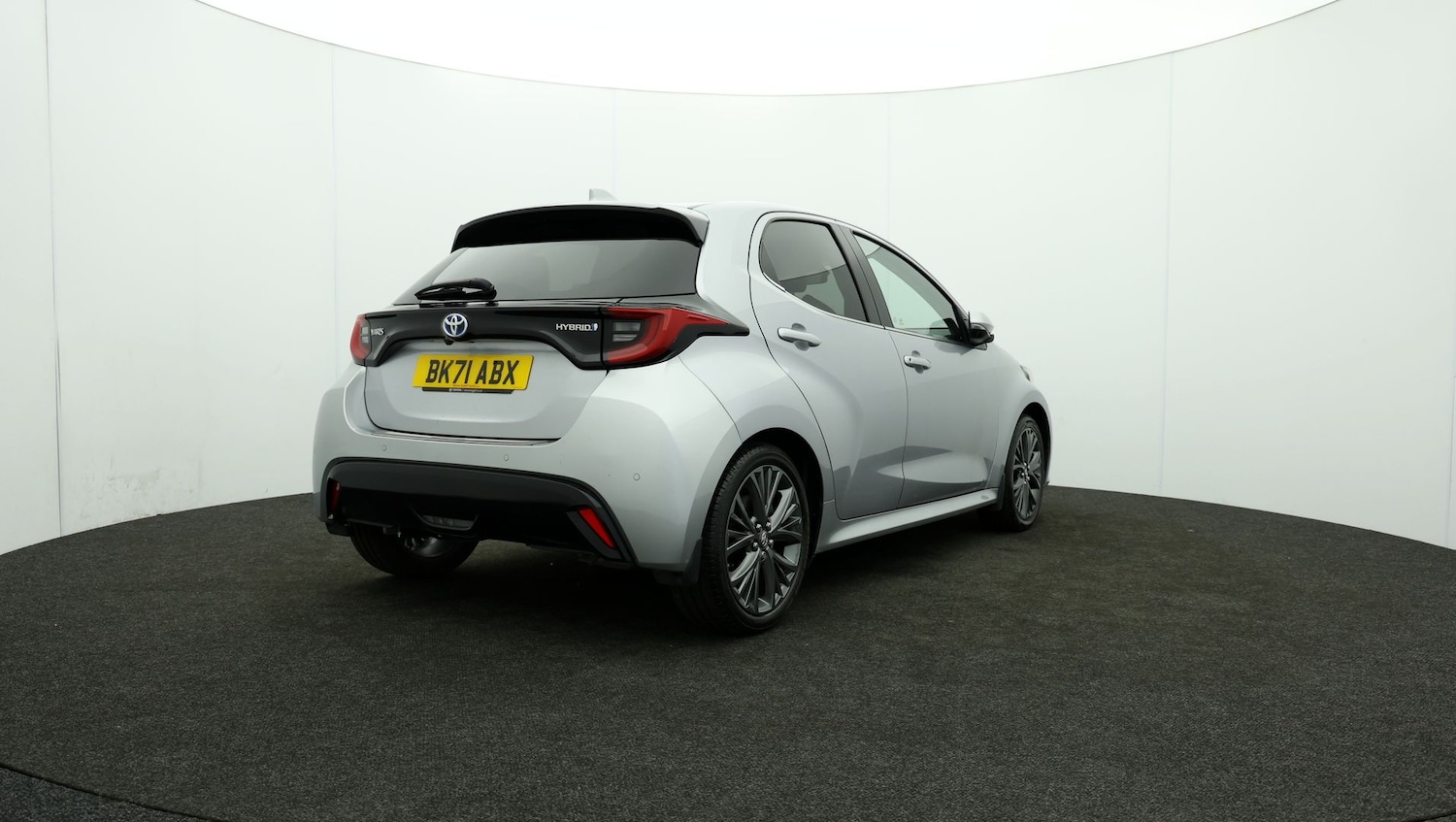 Used Toyota Yaris 2021 for sale - 76809763: Photo 77