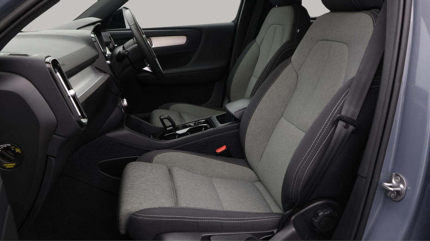 Used Volvo XC40 2022 for sale - 75916045: Photo 15
