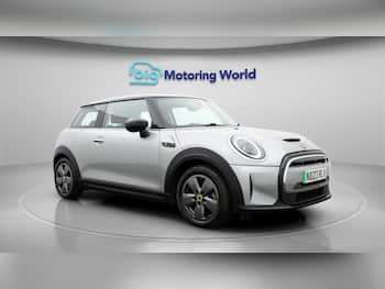 Used MINI Hatch 2023 for sale - 79734037: Photo