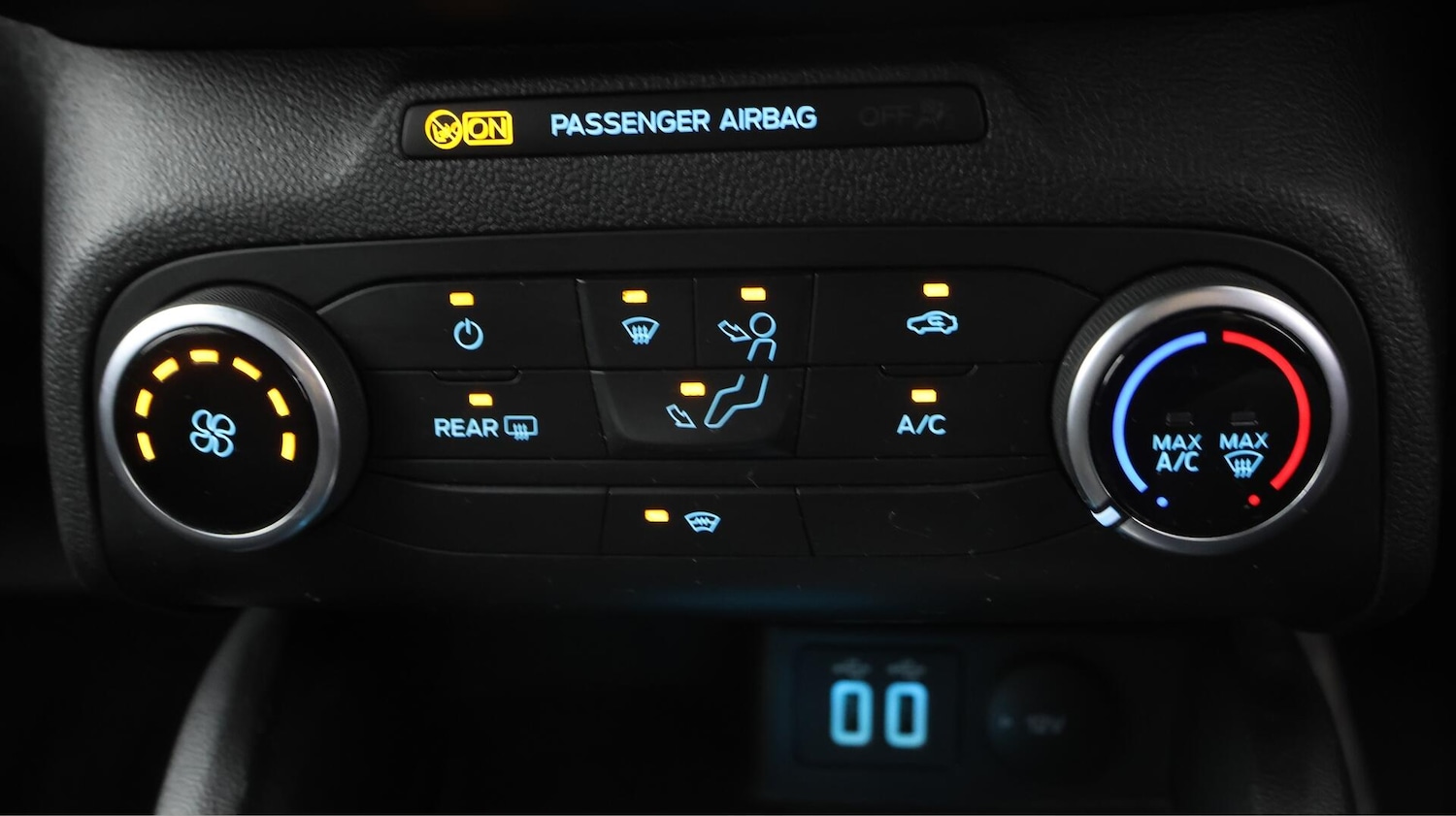 Used Ford Focus 2021 for sale - 76432376: Photo 13