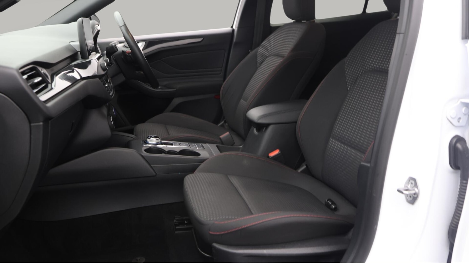 Used Ford Focus 2021 for sale - 76432376: Photo 15