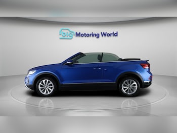Used Volkswagen T-Roc 2022 for sale - 77515995: Photo