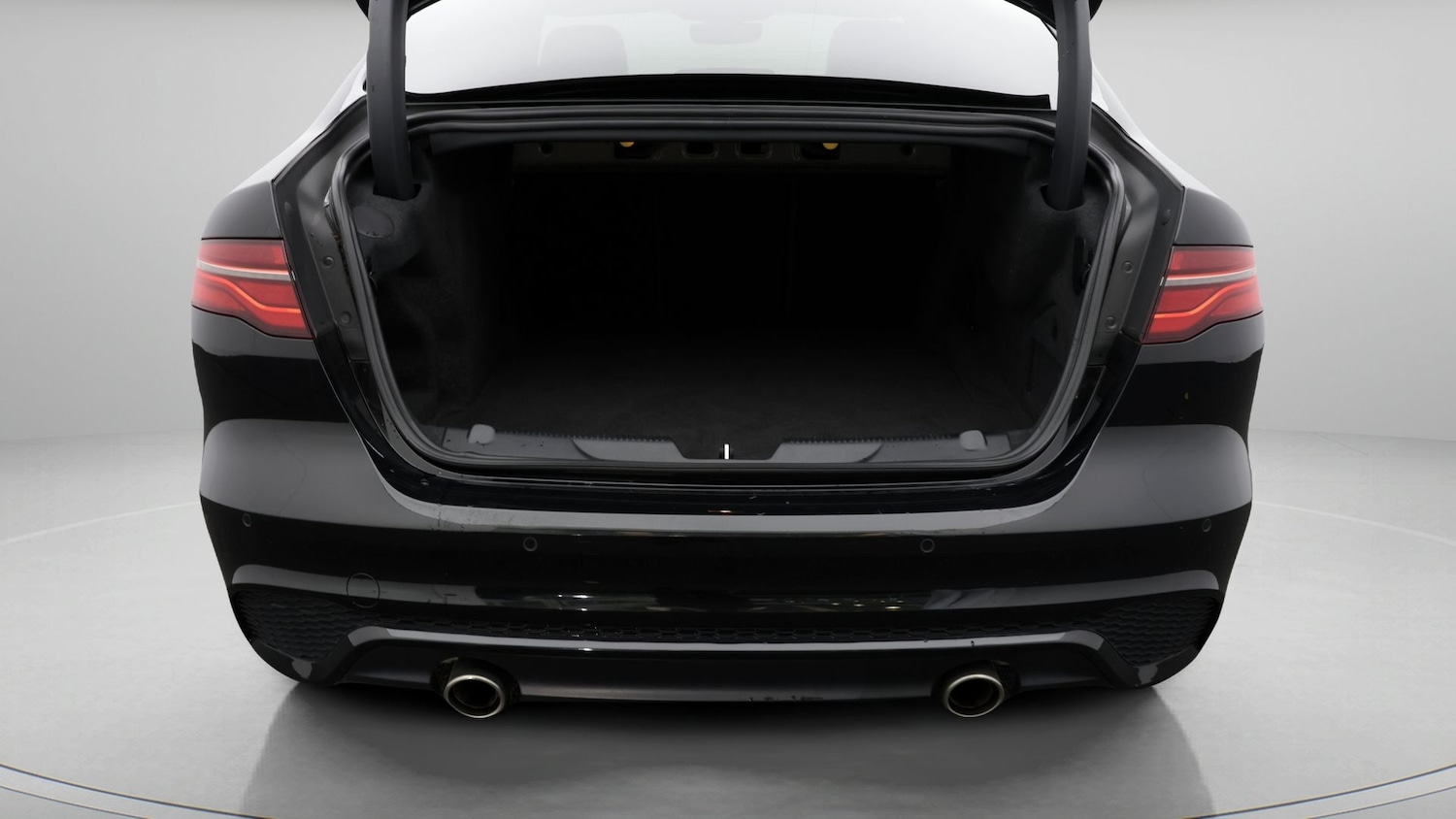 Used Jaguar XE 2021 for sale - 77797112: Photo 17