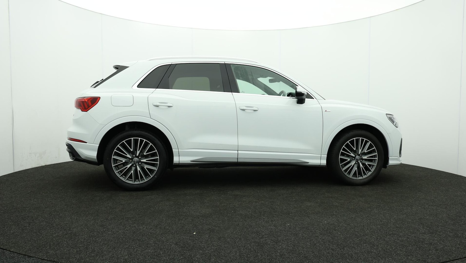 Used Audi Q3 2019 for sale - 76012180: Photo 42