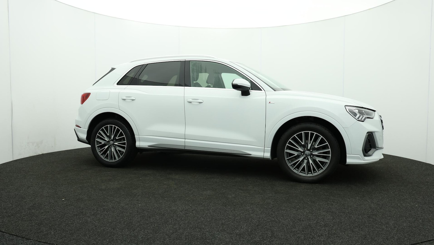 Used Audi Q3 2019 for sale - 76012180: Photo 46