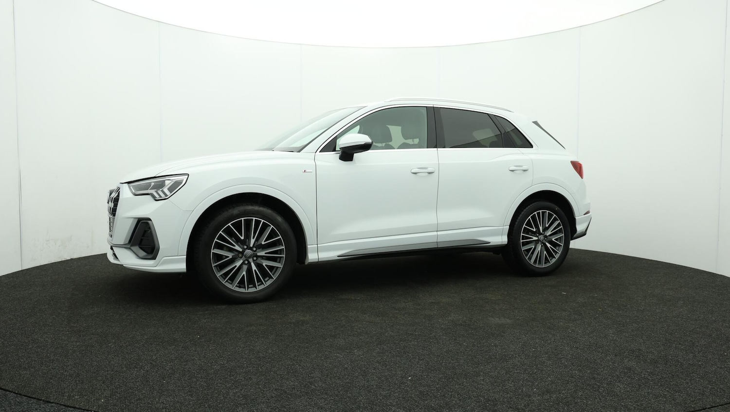 Used Audi Q3 2019 for sale - 76012180: Photo 68