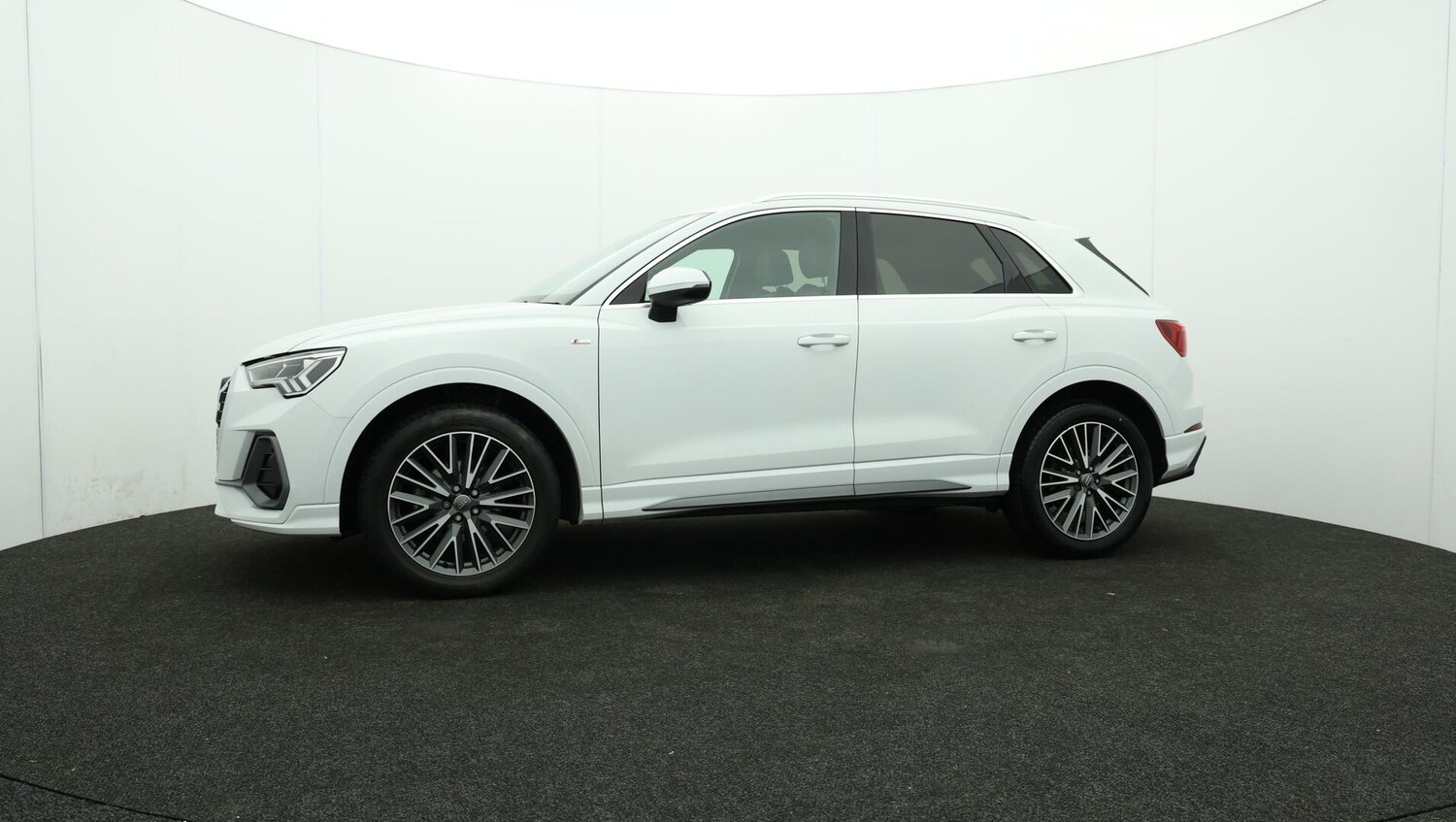 Used Audi Q3 2019 for sale - 76012180: Photo 70