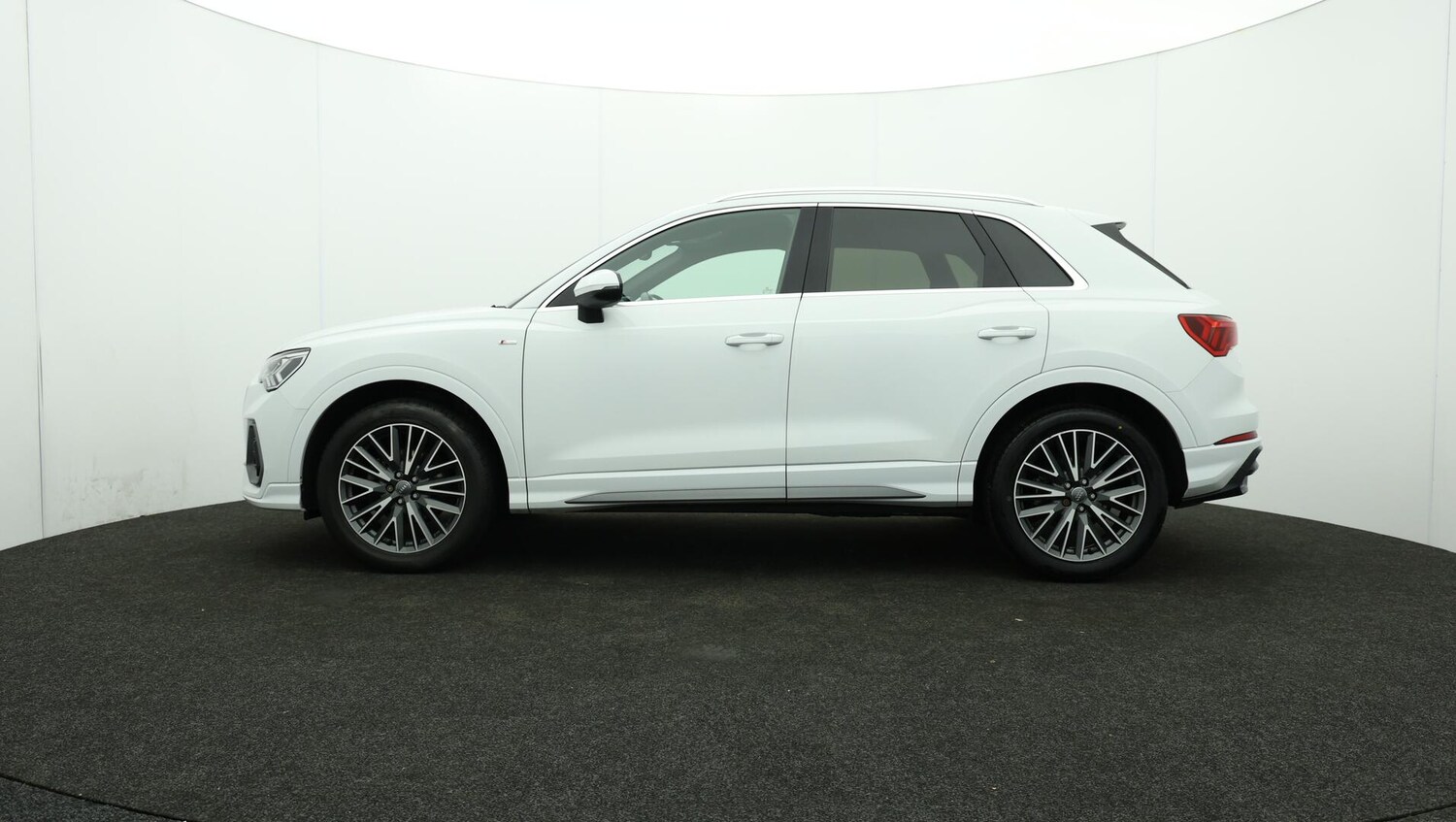 Used Audi Q3 2019 for sale - 76012180: Photo 73