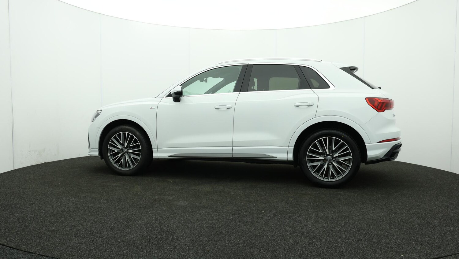 Used Audi Q3 2019 for sale - 76012180: Photo 75