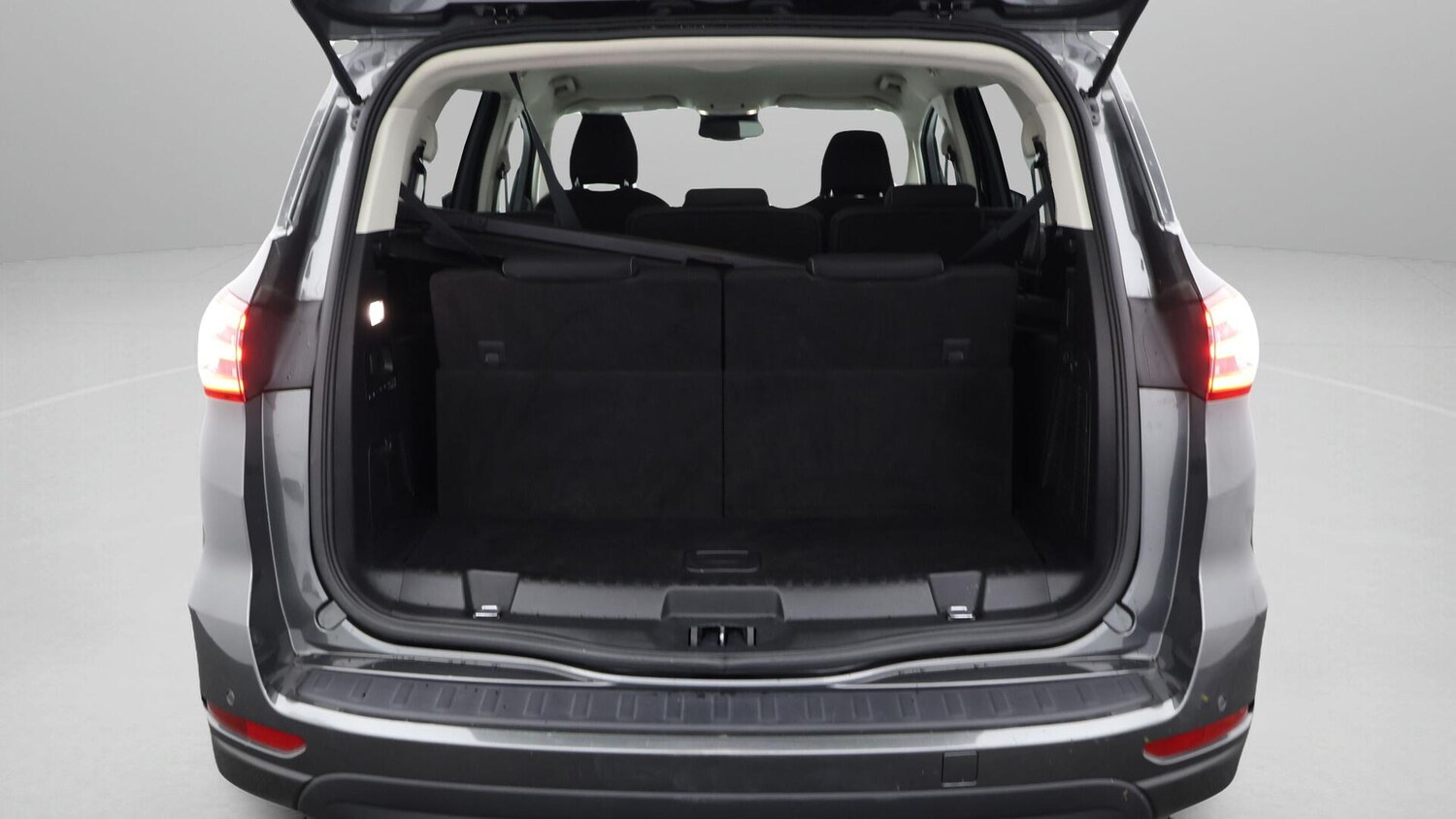 Used Ford S-Max 2022 for sale - 76645420: Photo 18